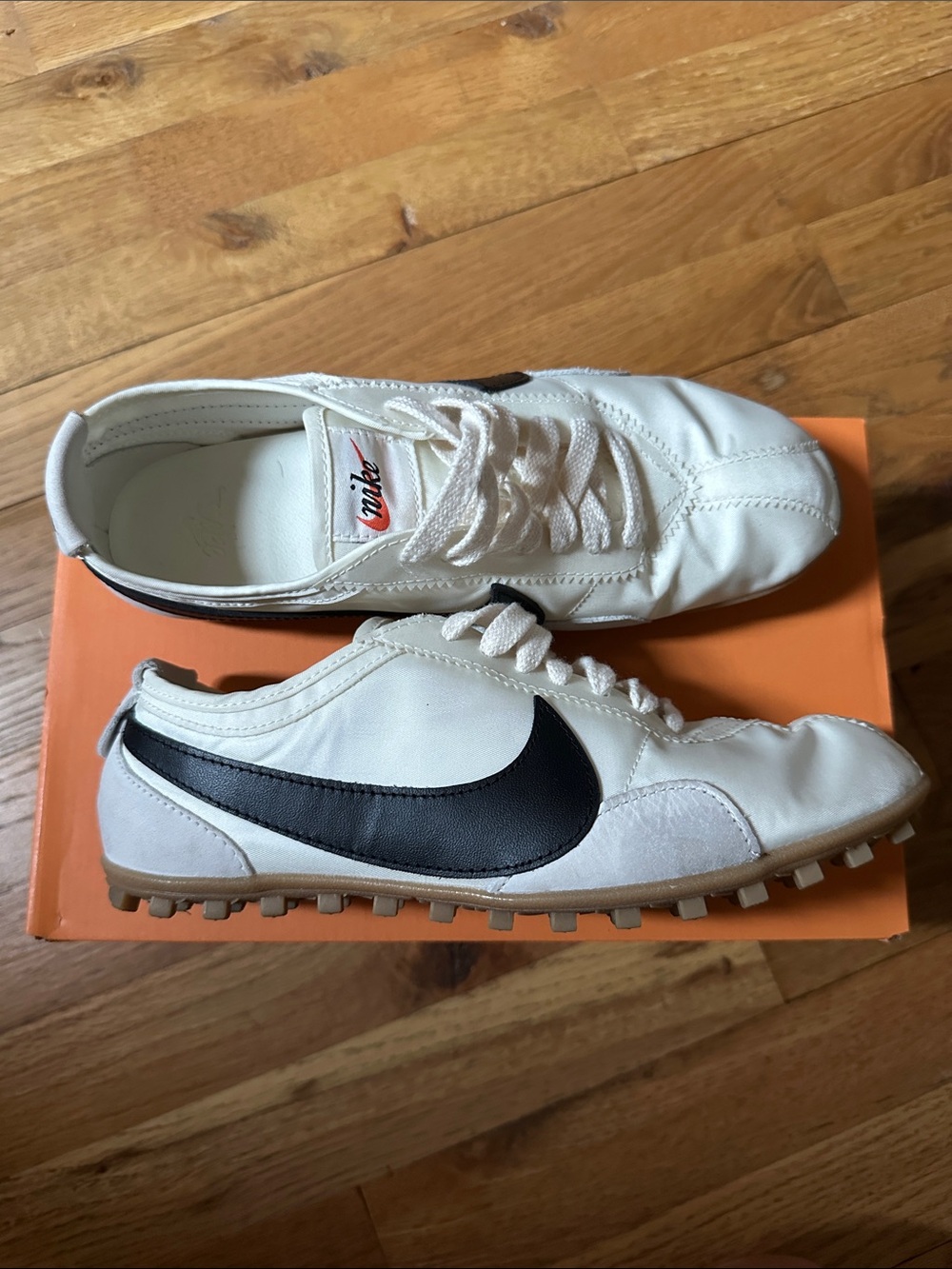 Nike Moon Shoe OG - White and Black, gum soles, size 7